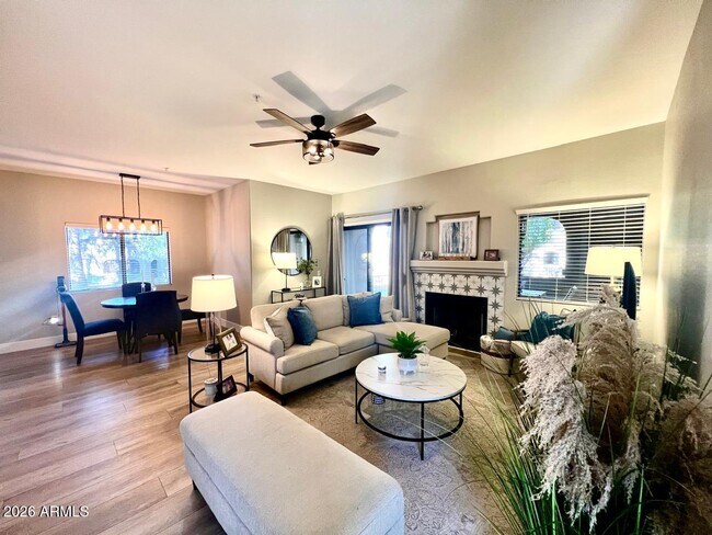 Building Photo - 15050 N Thompson Peak Pkwy