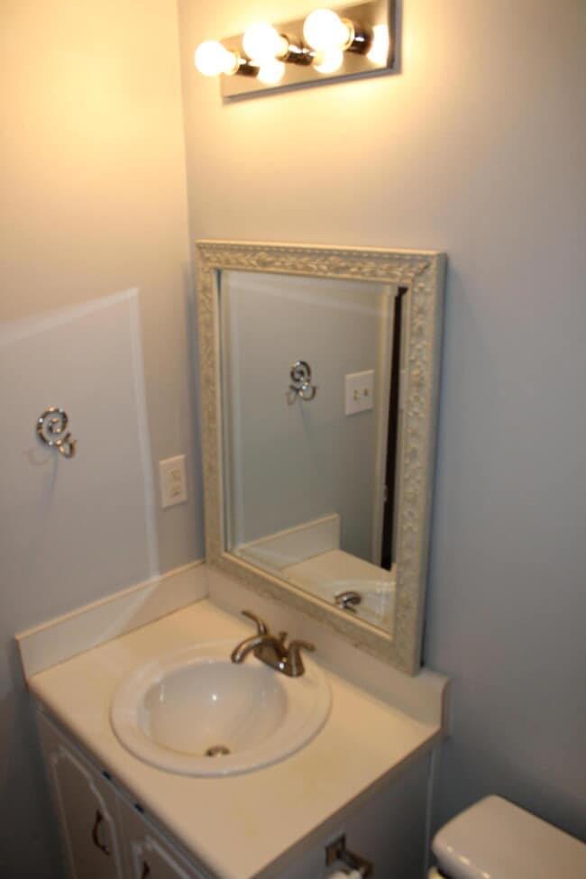 Building Photo - 810 S Willowick Dr