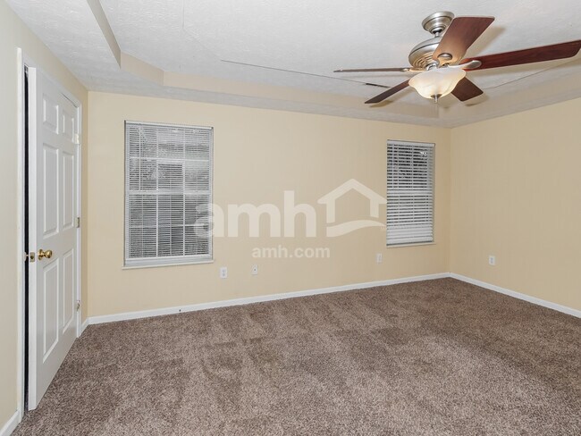 Building Photo - 1822 Hunters Hill Blvd