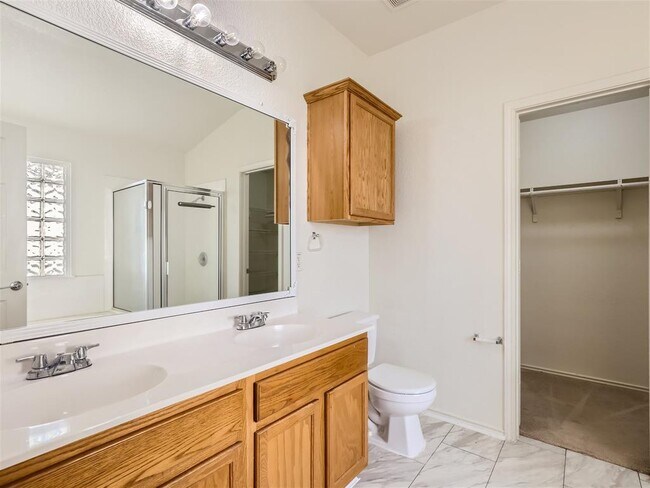 Building Photo - 13313 John Tyler St