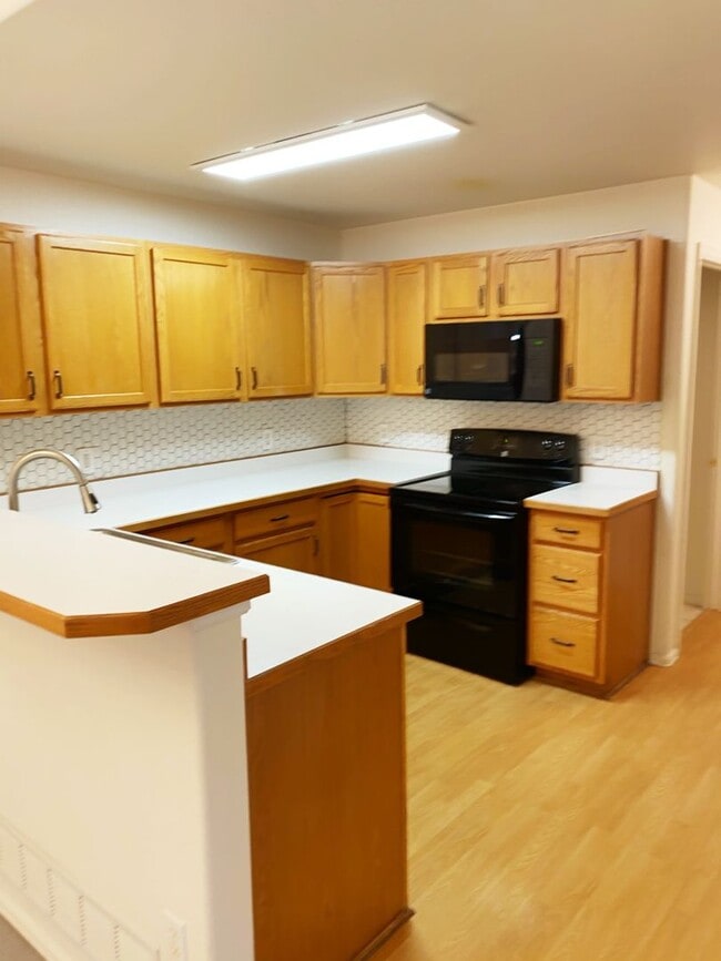 Building Photo - 3911 Christy Heights