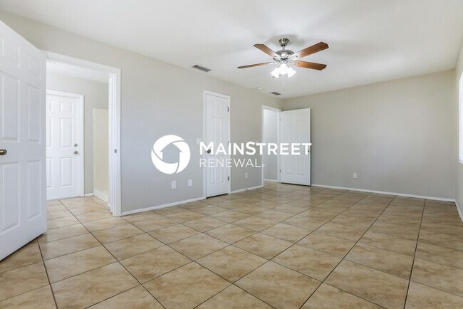 Building Photo - 3 Bedroom Pet-Friendly Home in VENICE, FL with Main Street Renewal