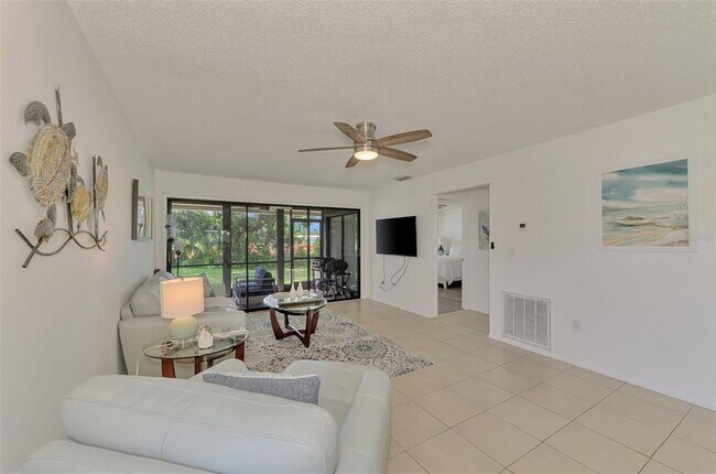 Building Photo - 952 N Beneva Rd