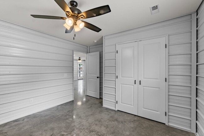 Building Photo - Custom High Effiency Modern Metal Home In Cape