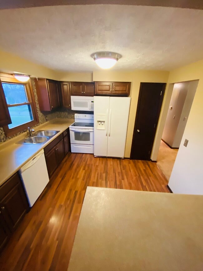 Building Photo - 11266 Billingham Ave NW