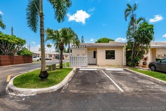 Building Photo - 9279 NW 17th Ct