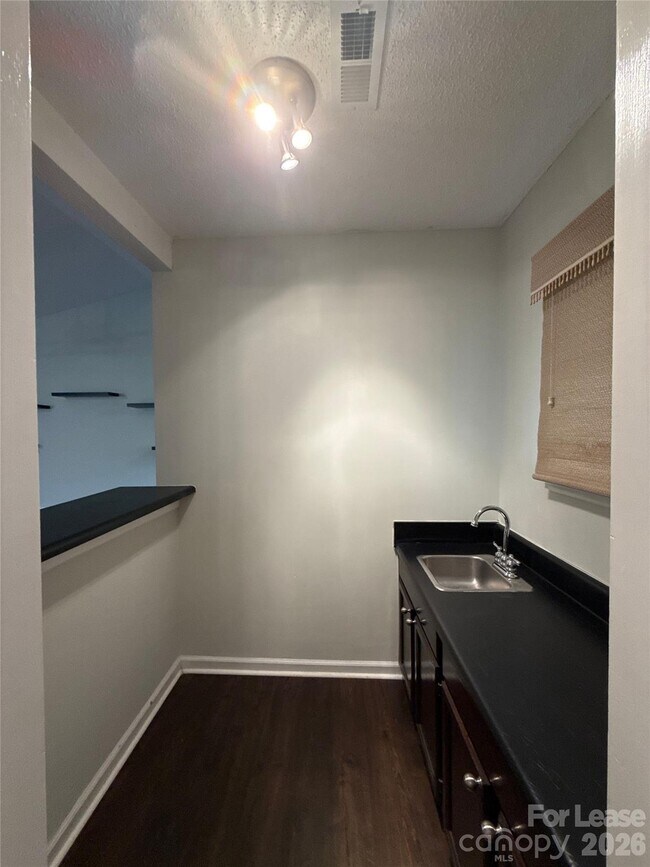 Building Photo - 7809 Glencannon Dr