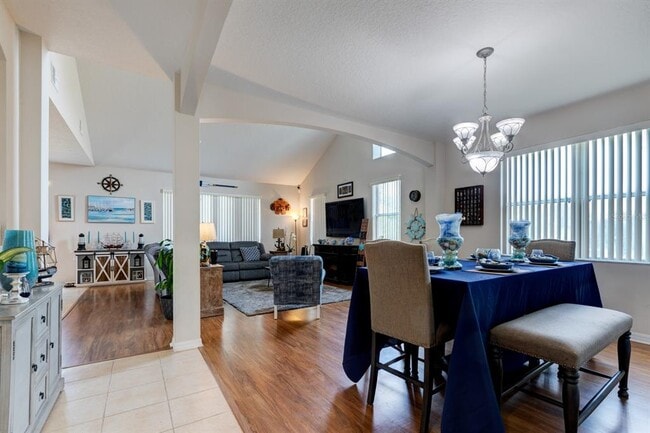 Building Photo - 3161 Poppy Hill Rd