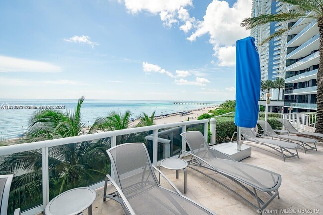 Amenities - 17201 Collins Ave