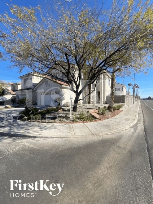 Building Photo - 3600 N Tomsik St