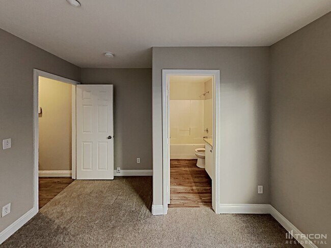 Building Photo - 8940 Annabeth Ct