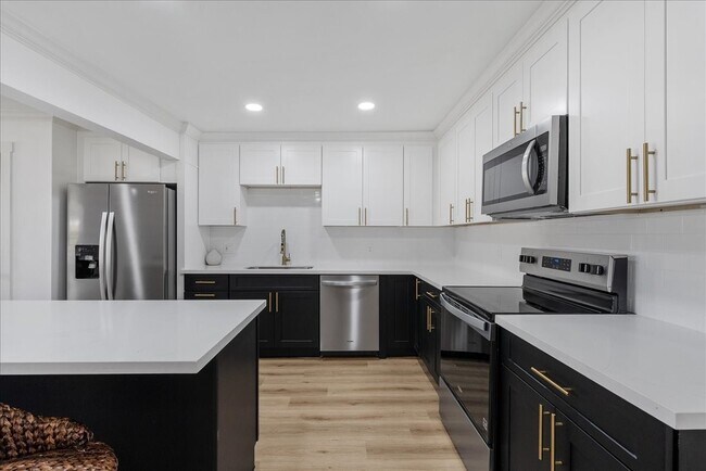 Building Photo - 5219 Cosby St