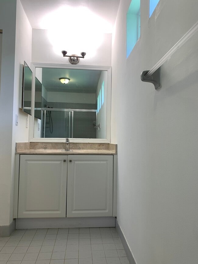 Building Photo - 9840 NW 28th Ct