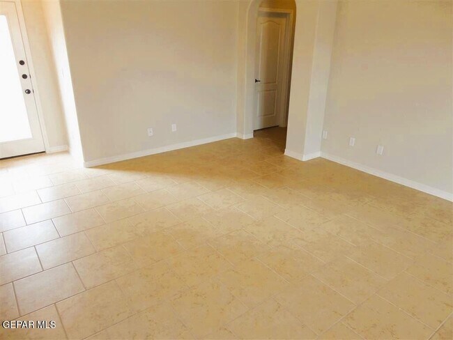 Building Photo - 14254 Earl Chokiski