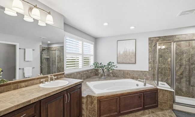 Building Photo - 2212 Ridgetrail Dr