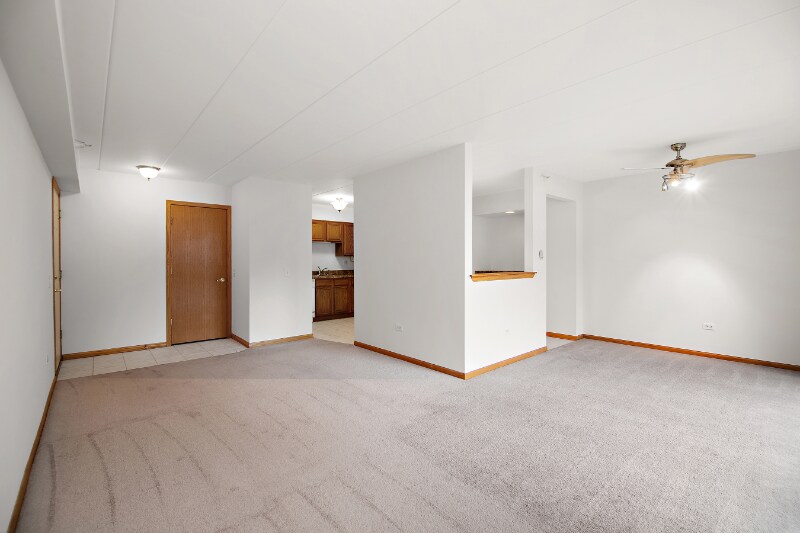 Building Photo - 1061 Ashley Ct N