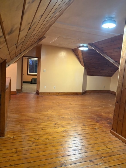 Building Photo - 345 Norton St