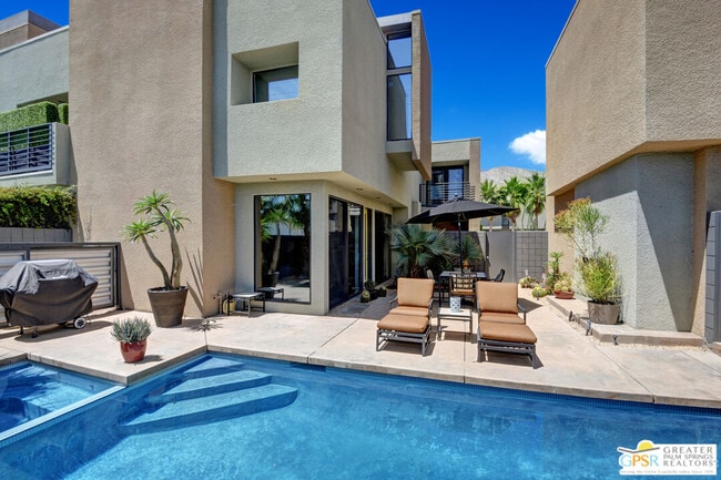 Building Photo - 1536 E Baristo Rd