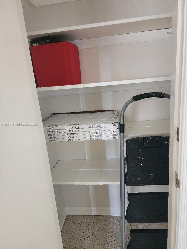 Building Photo - 2719 Taylor St