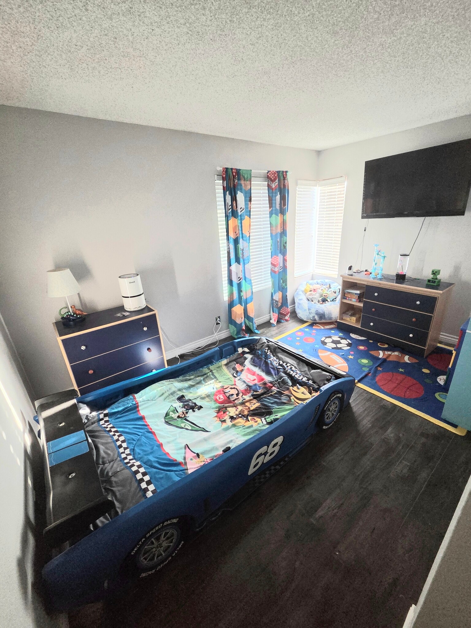 Building Photo - 22 Ridge Crest Cir