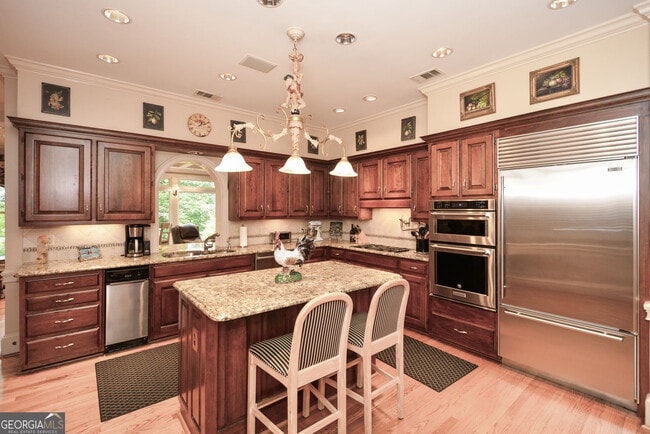 Building Photo - 1640 Lazy River Ln