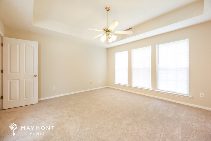Building Photo - 122 Lantana Ct