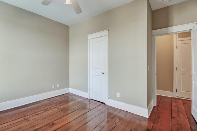 Building Photo - 109 E Oglethorpe Ave