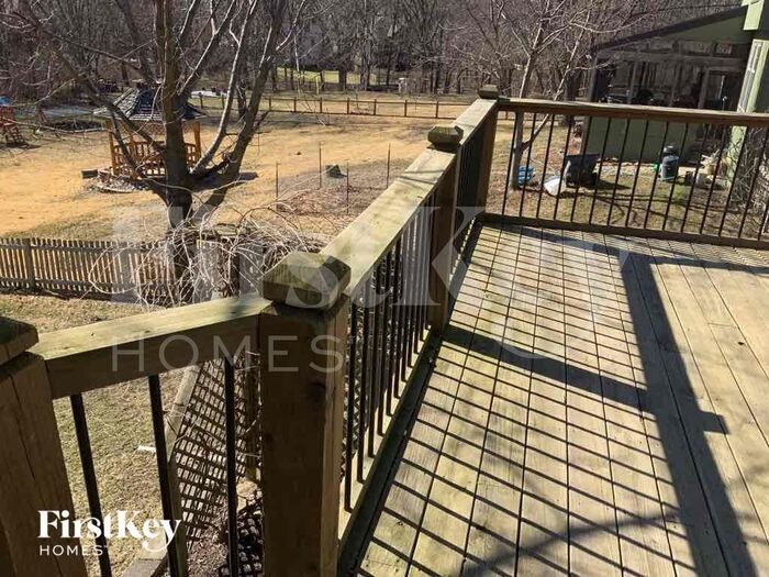 Building Photo - 1409 NE 101st Terrace