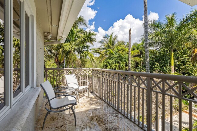 Building Photo - 3301 NE 16th St