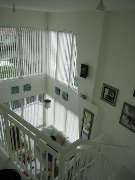 Building Photo - 1650 Brickell Ave