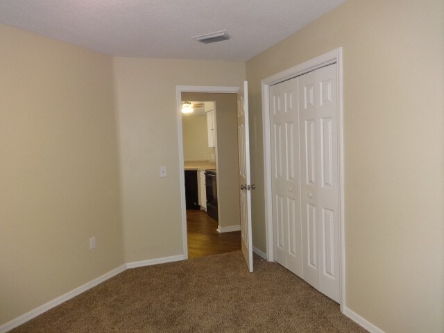 Building Photo - 10835 Peppersong Dr