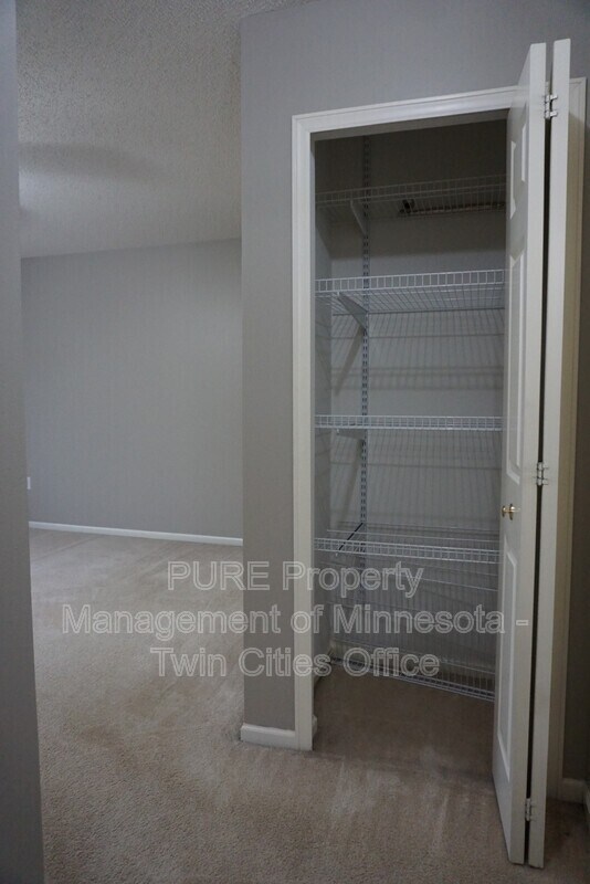 Building Photo - 506 Mariner Way