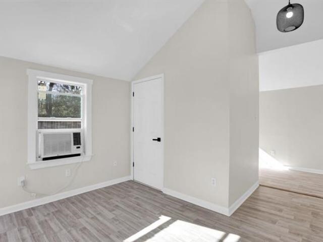Building Photo - 4955 Walnut Grove Rd