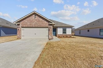 Building Photo - 305 Pond Spg Dr