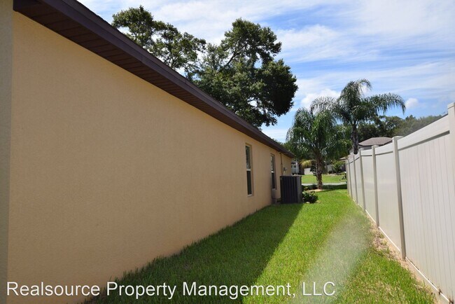 Building Photo - 4 br, 3 bath House - 32107 Spring Meadow Ct.