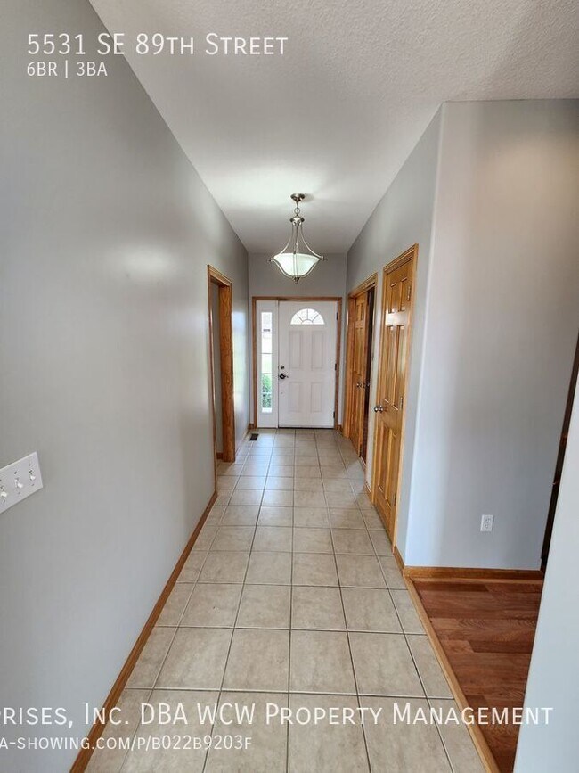Building Photo - 5531 SE 89th St