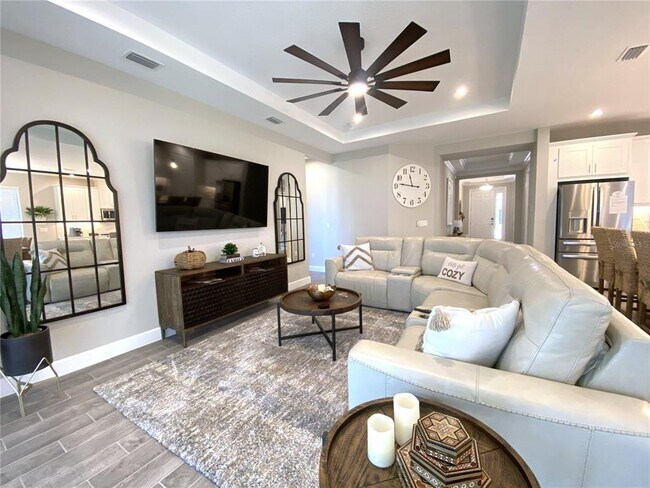 Building Photo - 4520 CRESTPOINT Wy