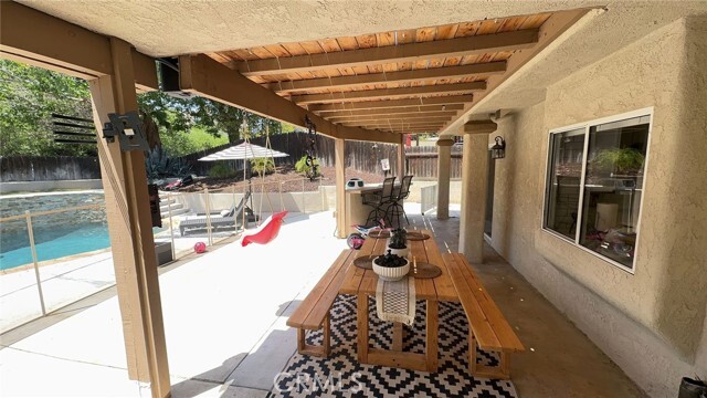 Building Photo - 30537 Longhorn Dr
