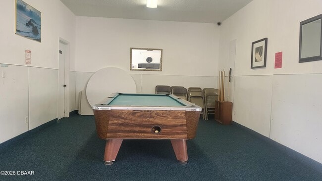 Building Photo - 840 Center Ave