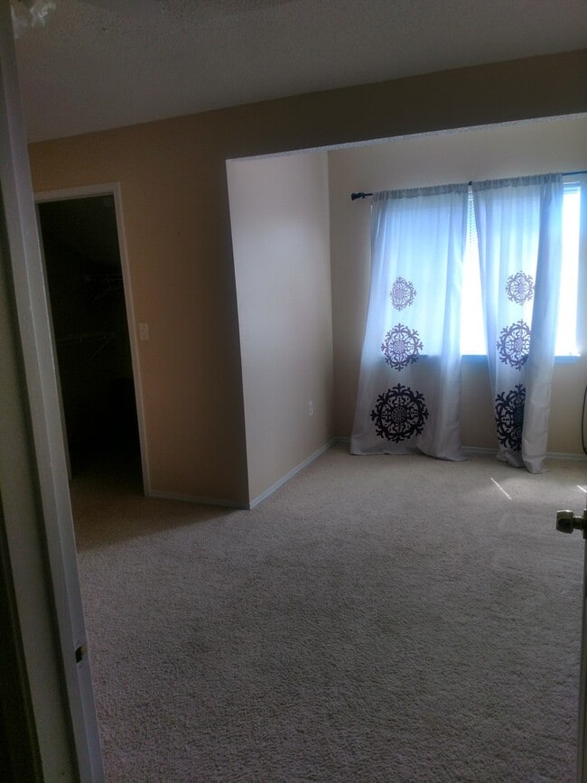 Building Photo - Spacious 2 story town home- Superior, CO-AVAILABLE NOW!