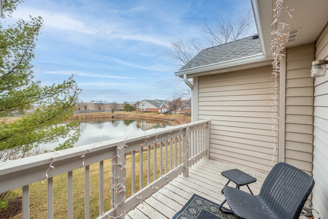 Building Photo - 2458 Charleston Dr