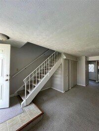Building Photo - 422 Eastbrooke Ln