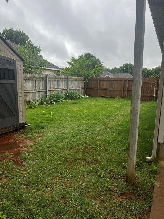 Building Photo - 607 Emerald St