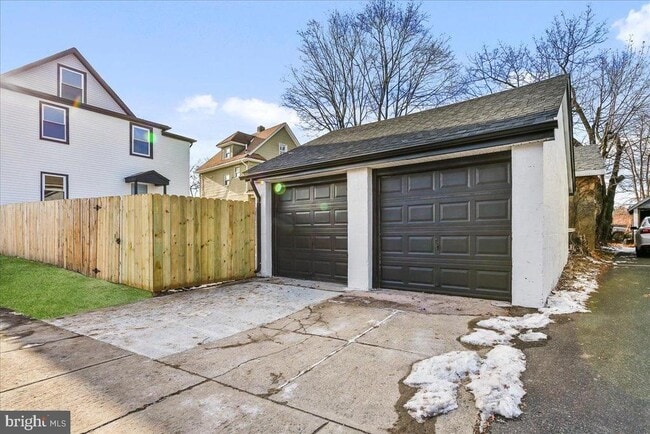 Building Photo - 143 Johnston Ave