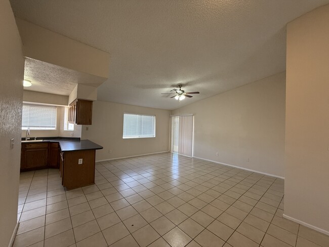 Building Photo - 6141 E 40th Pl