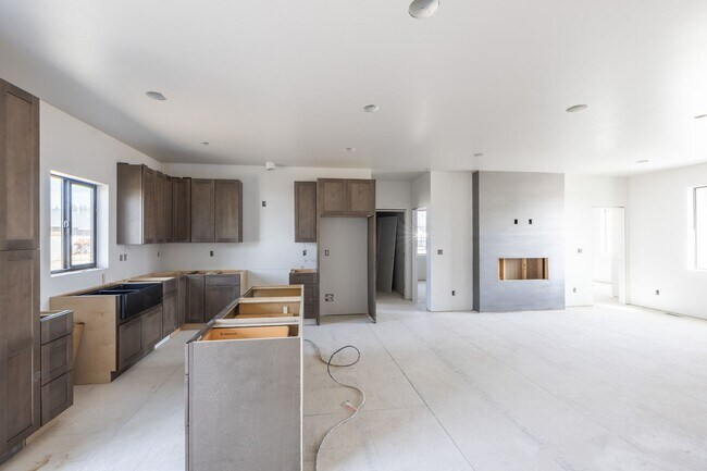 Building Photo - BRAND NEW 4 Bed/2 Full Bath Twin Home Main Unit in Sugar City! ALL UTLITIES ARE INCLUDED IN PRICE!!!