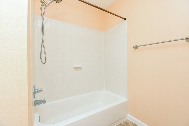 Building Photo - 2631 Skyview Trace Ct