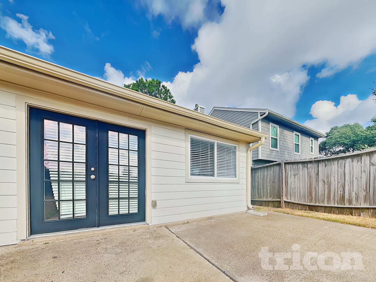 Building Photo - 2622 Townhall Ln