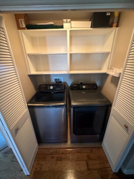 Building Photo - 3857 Pell Pl