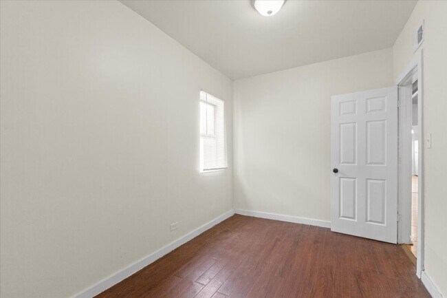 Building Photo - 4841 S Loomis Blvd